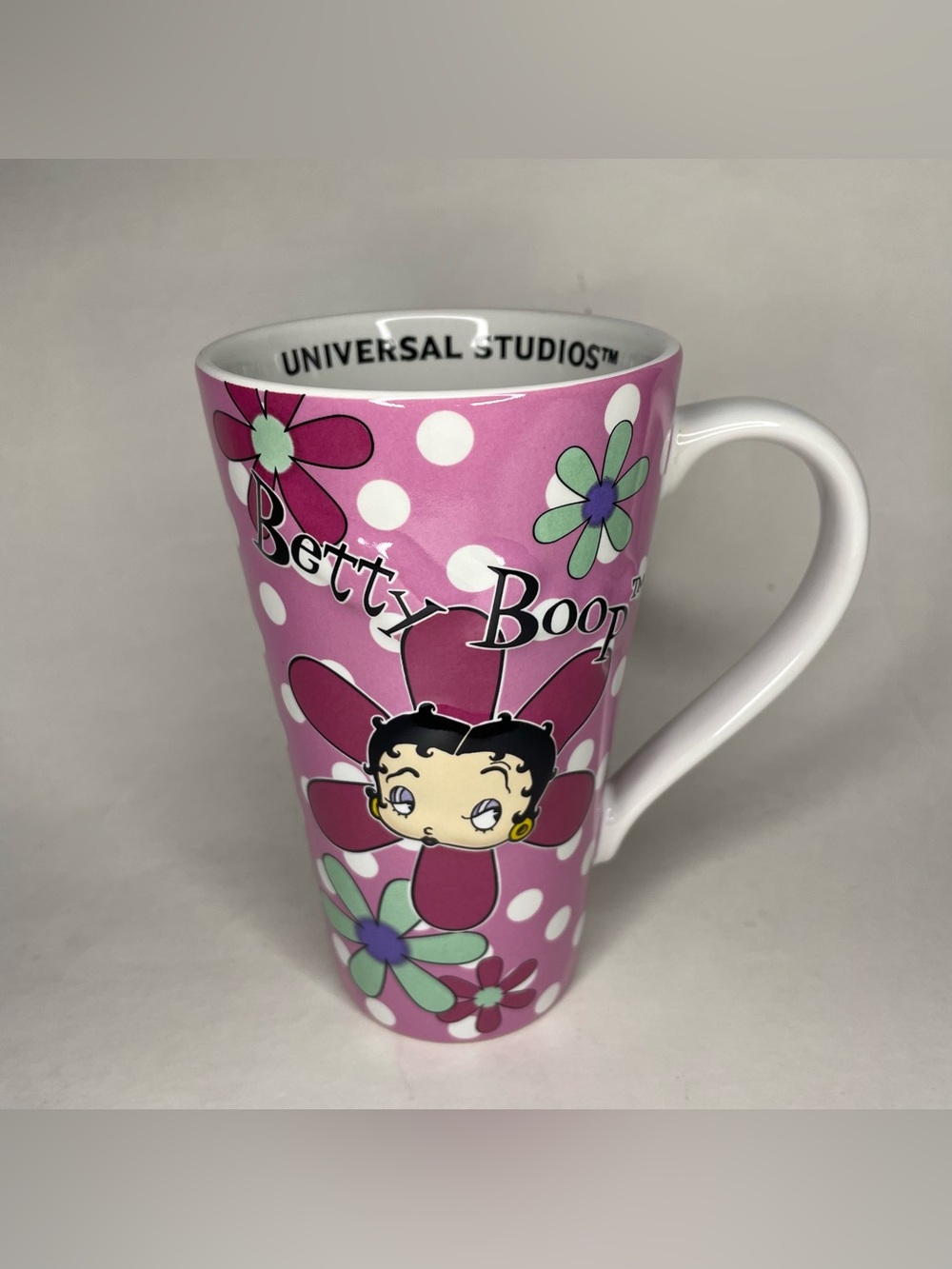 RARE Betty Boop 2007 Universal Studios “I Can Only Please One Person…” Mug 16 OZ
